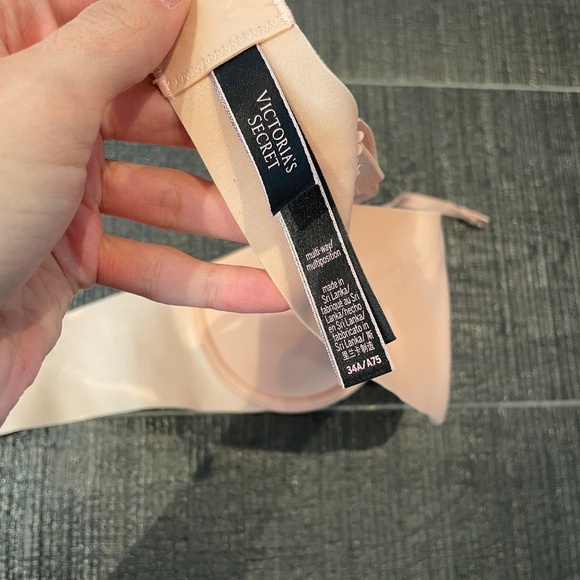 Victoria’s Secret - Lightly lined strapless bra - Picture 3 of 3